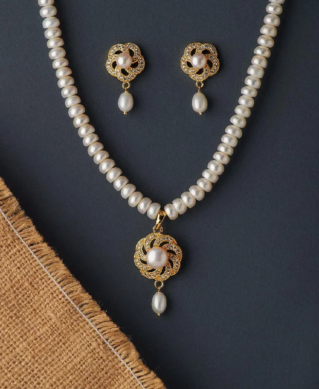 Rustic style necklaces-Floral Real Pearl Necklace Set