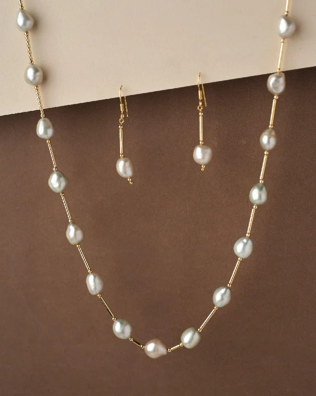 Rose flower necklaces-Fancy Grey Pearl Necklace Set