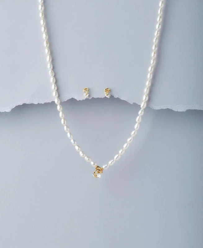 Ruby drop necklaces-Pretty Real Pearl Necklace Set