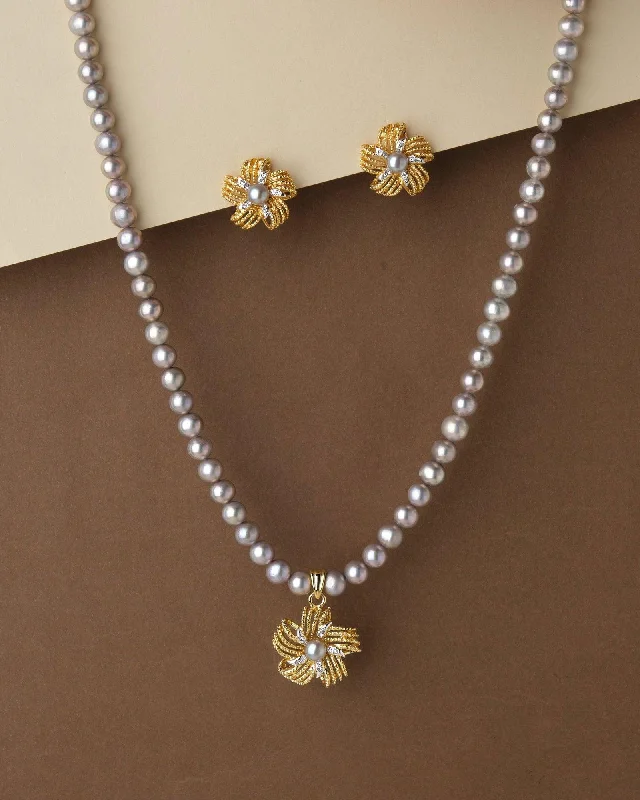 Ruby drop necklaces-Floral Pearl Necklace Set