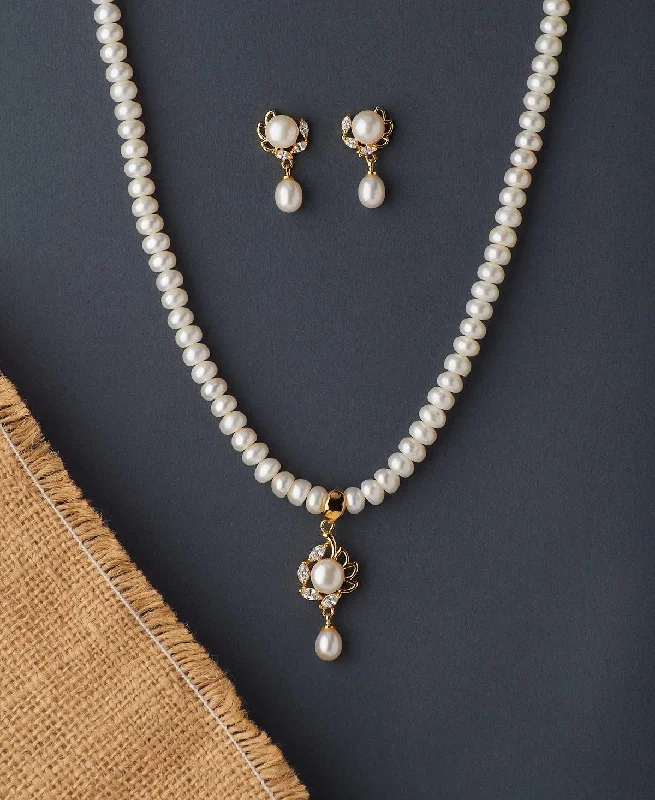 Thick link necklaces-Pretty Real Pearl Necklace Set