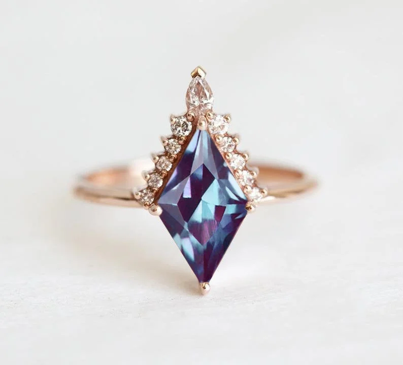 Glittering crystal engagement rings-Briana Kite Alexandrite Ring