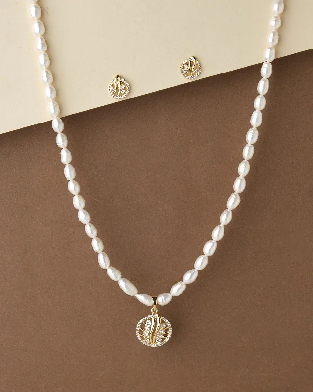 Crystal-woven necklaces-Pretty Pearl Necklace Set