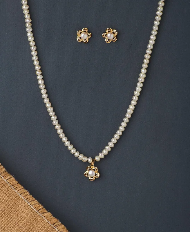 Ruby drop necklaces-Floral Real Pearl Necklace Set