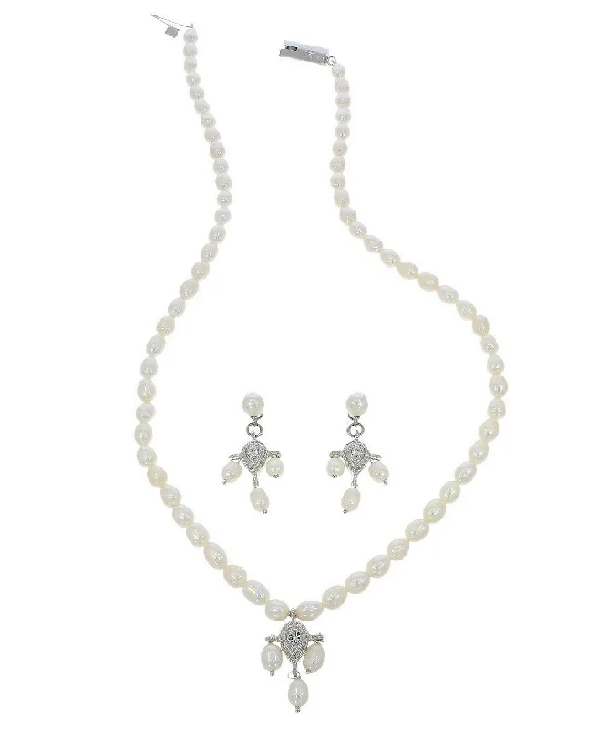 Round drop necklaces-Pretty Pearl Necklace Set