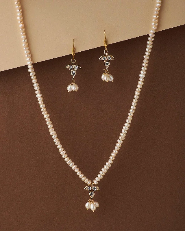 Ruby drop necklaces-Pretty Pearl Necklace Set