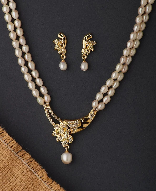 Round drop necklaces-Floral Real Pearl Necklace Set