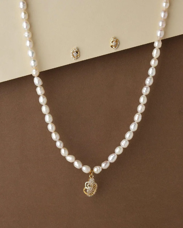 Tide pattern necklaces-Pretty Pearl Necklace Set