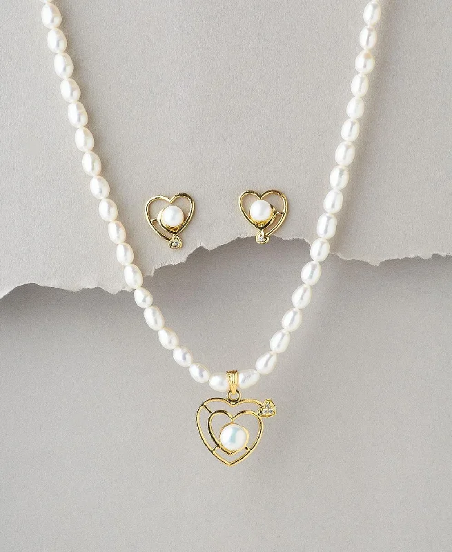 Flow shape necklaces-Heart Shaped Real Pearl Necklace Set