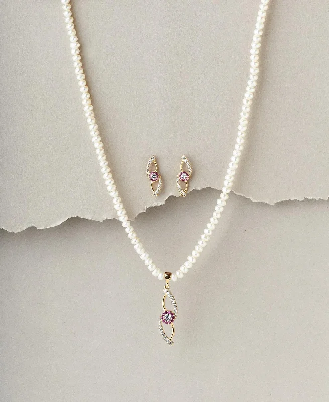 Topaz pendant necklaces-Floral Pearl Necklace Set