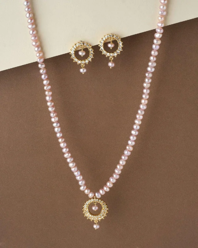 Offset design necklaces-Pink Pearl Necklace Set